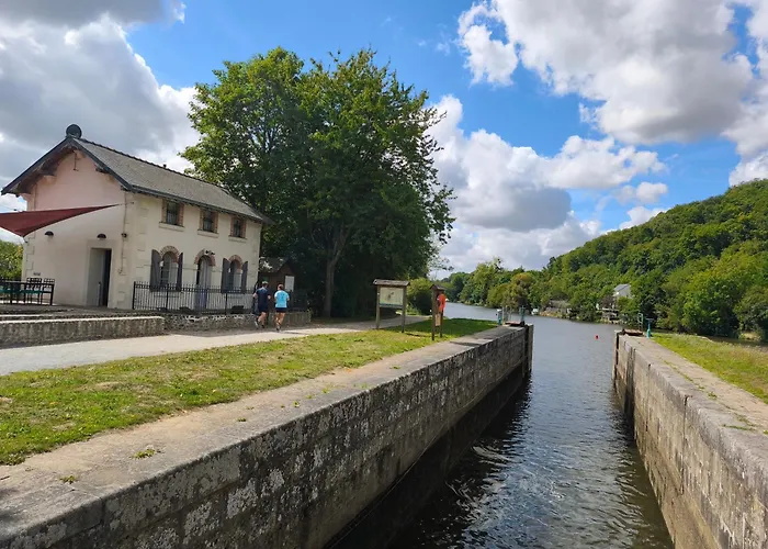 Le Repit De La Belle Poule * Changé